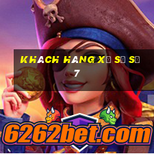 Khách hàng xổ số số 7