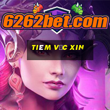 tiêm vắc xin